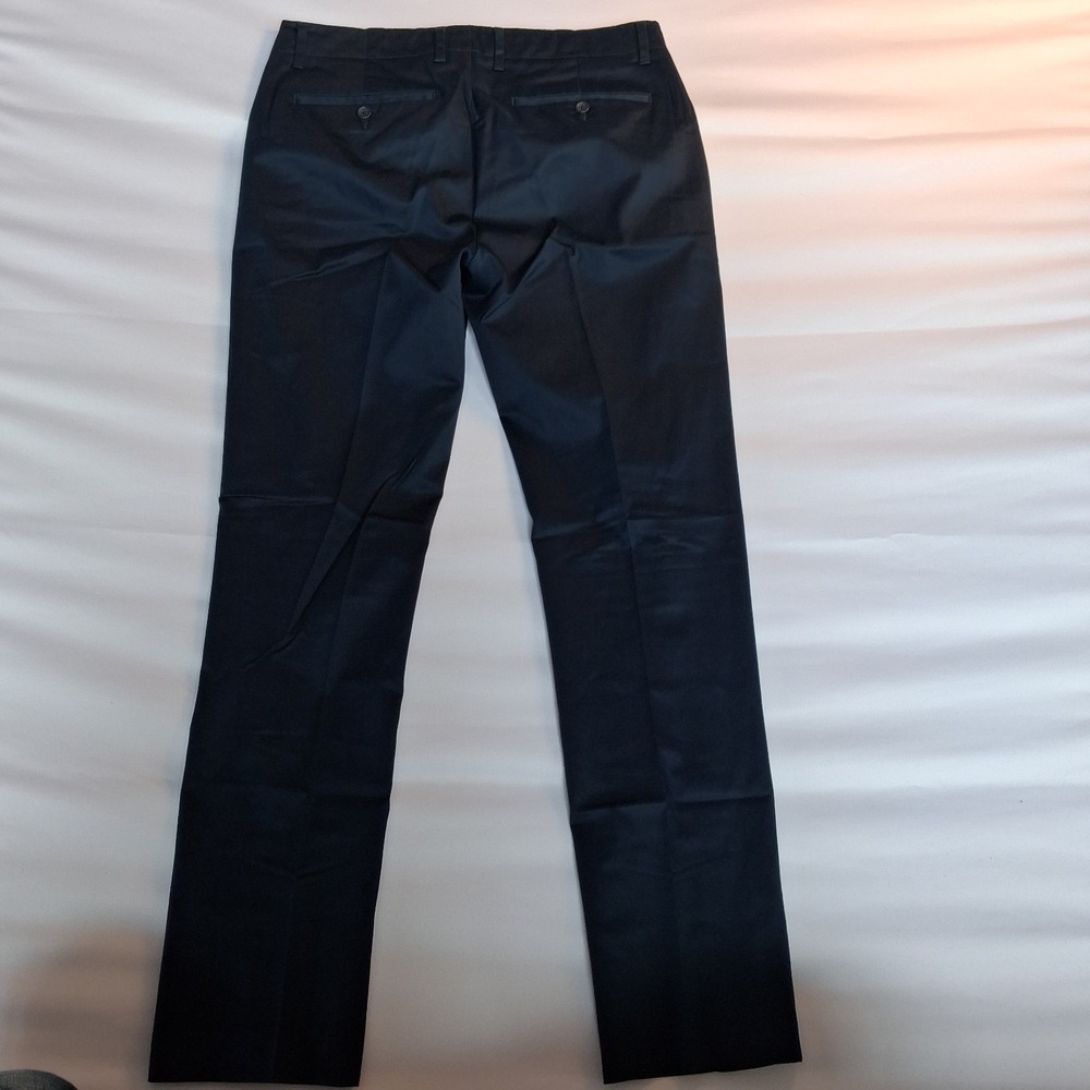 Giordano ( Hong Kong brand) Men's Jeans dark navy straight-leg 31x30